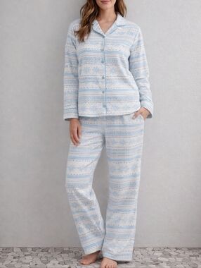 La Vie En Rose Pajama Set Flannel Woman's XS White Blue Snow Flakes Like New